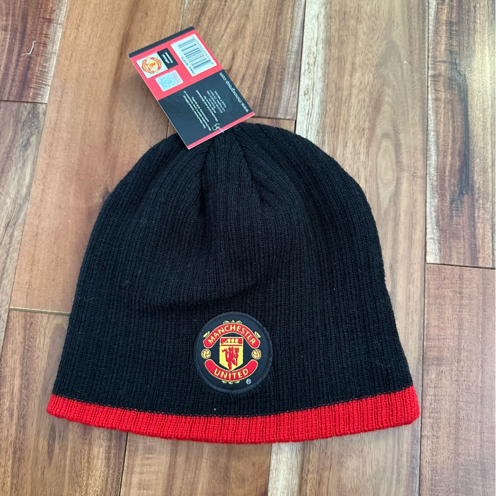 Manchester United Black and Red Beanie